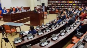 Опозицијата бара одговори за што се преговара со Бугарија – Османи тврди не се идентитетски прашања